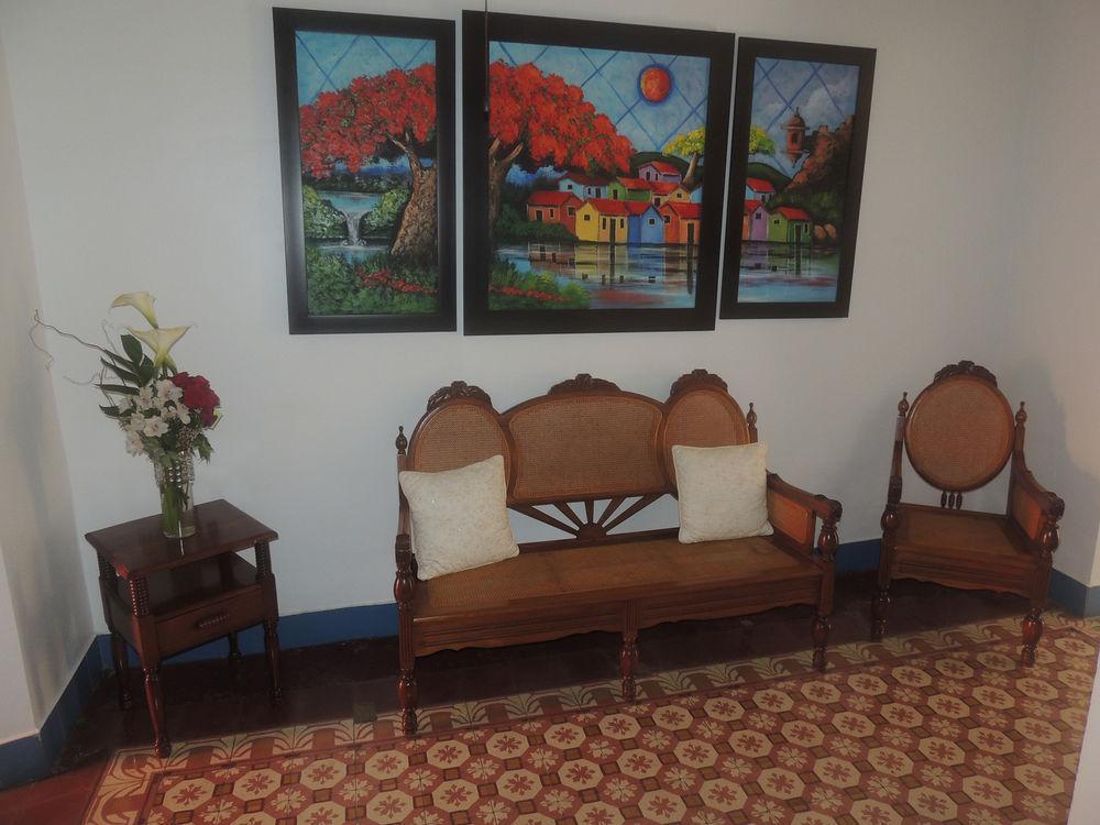 Hotel Colonial 마야게스 외부 사진